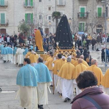 A spring break trip becomes an exploration of religion and culture