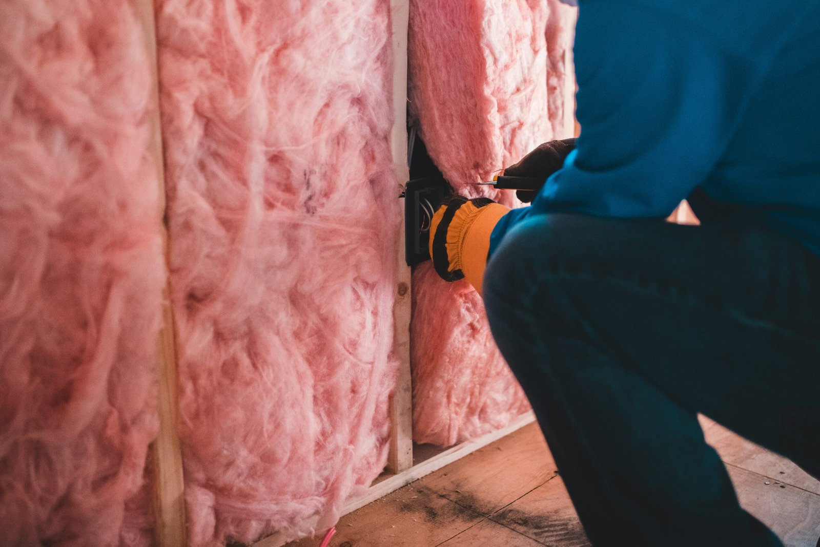 fiberglass attic insulation